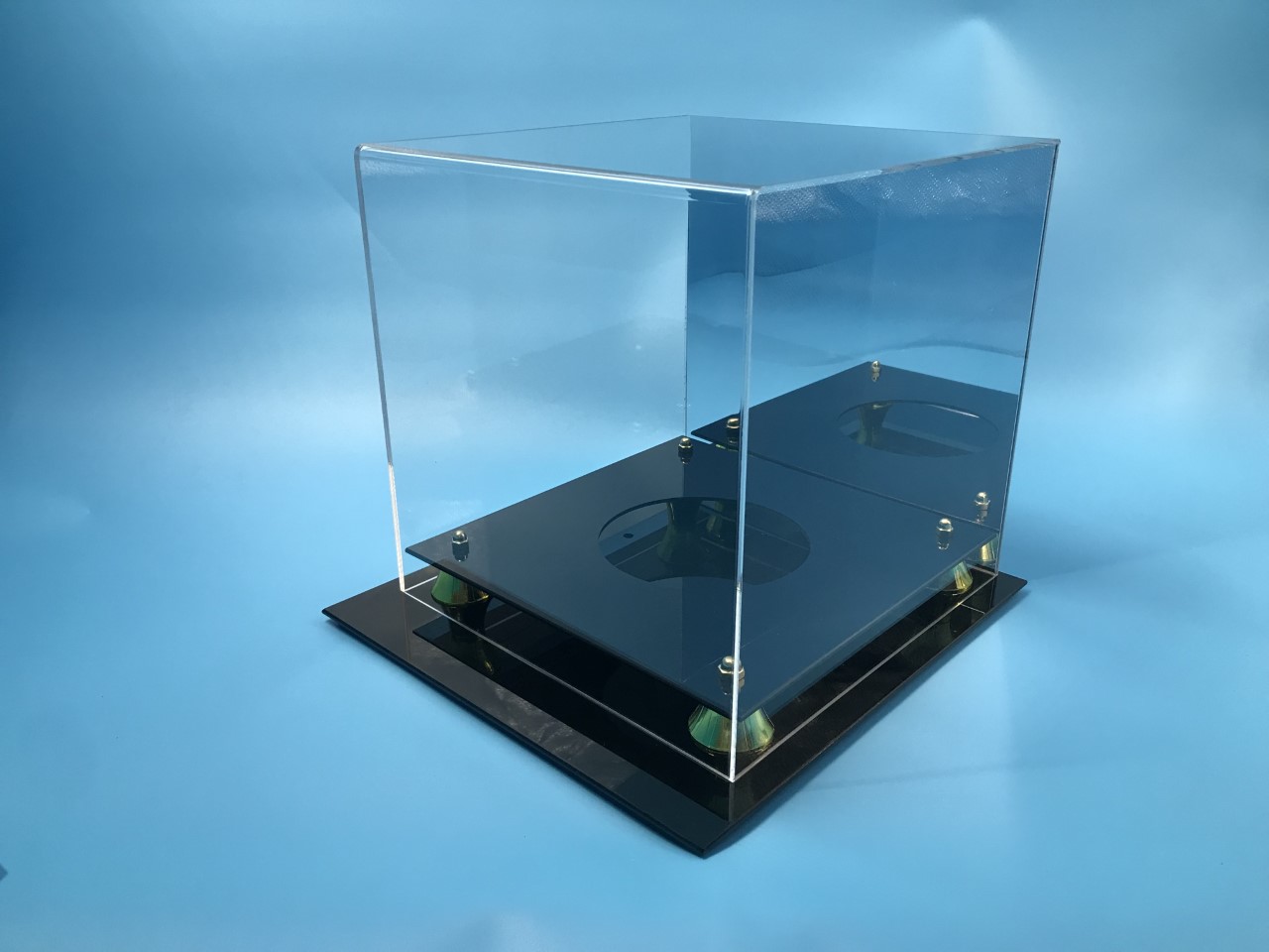 DELUXE ACRYLIC BASKETBALL DISPLAY CASE